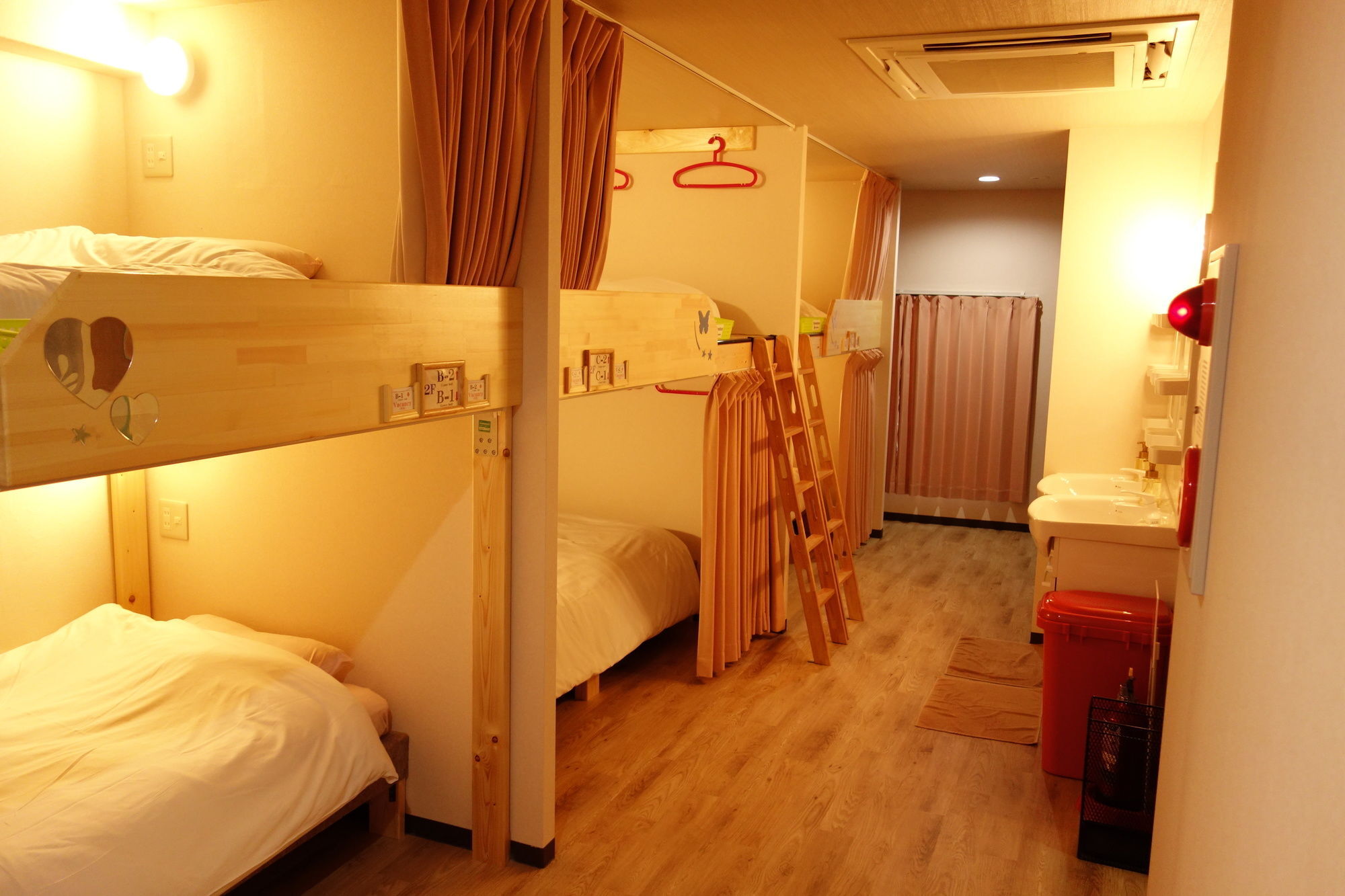 Kens House Hotel Oszaka Kültér fotó